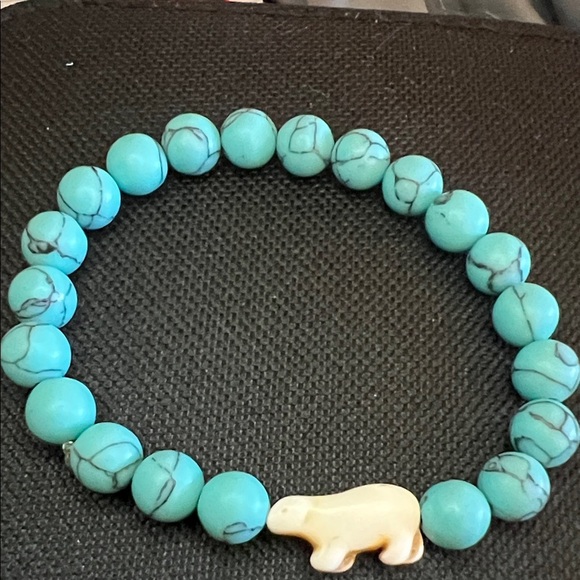 Turquoise colored Beaded Bracelet with Bear Charm - Picture 3 of 3